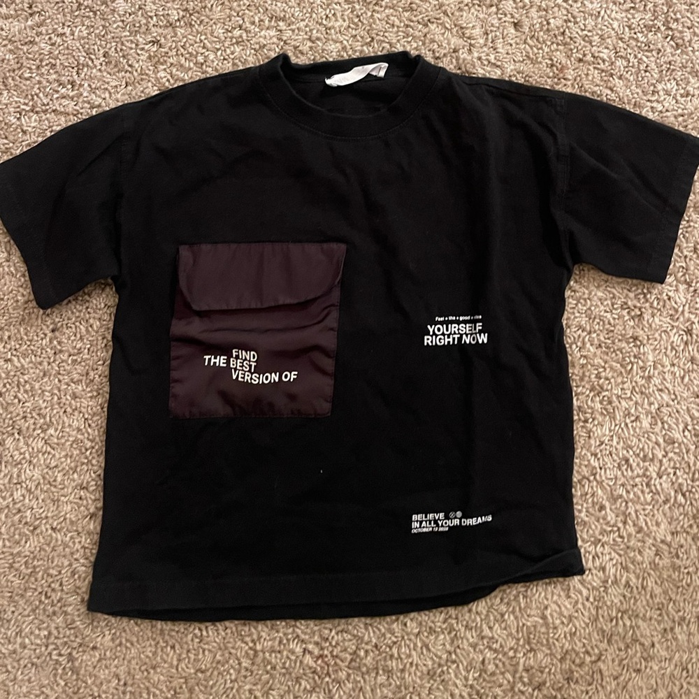 Zara Boys Black T-Shirt with nylon Pocket Sz 6-7